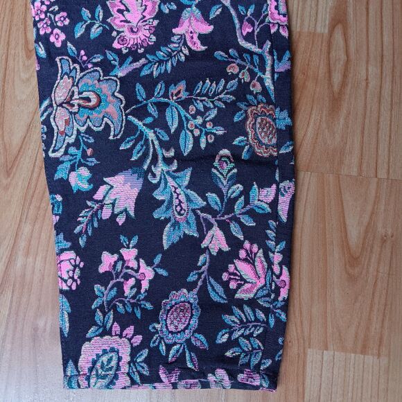 Levis Tapestry Print Tapered Barrel Crop Pants Floral Coquette Pink Purple 26 - Picture 4 of 9
